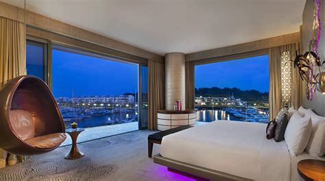 singapore luxury hotels reviews.